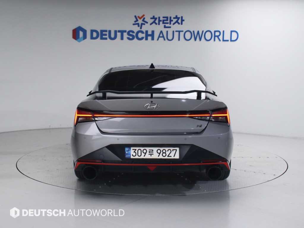 HYUNDAI Avante - Vista 4