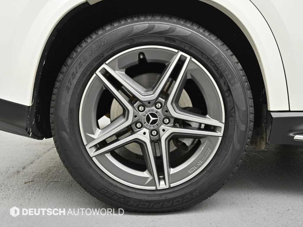 Mercedes Benz GLE Class - Vista 5