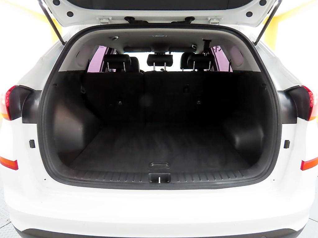 HYUNDAI Tucson 2019 Blanco - Importación desde Corea - HF Imports Iquique - Foto 18