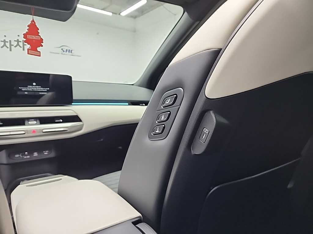 KIA EV4 2026 Negro - Importación desde Corea - HF Imports Iquique - Foto 13