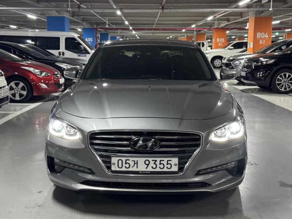 HYUNDAI Grandeur - Vista 3