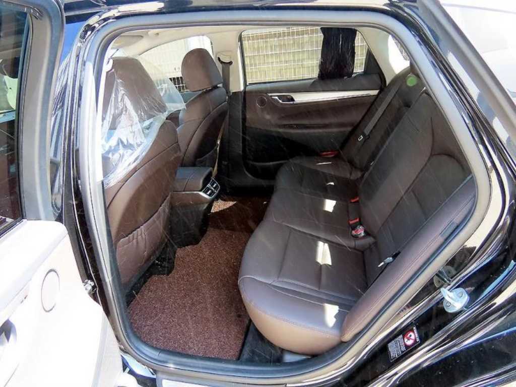 HYUNDAI Grandeur - Vista 6