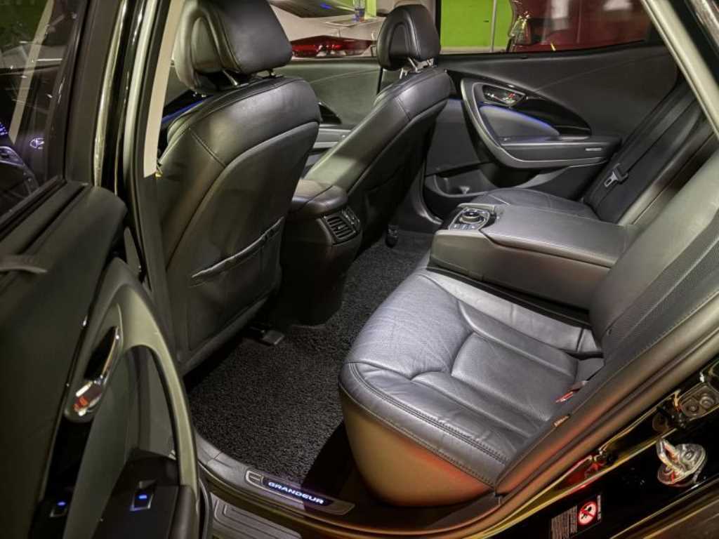 HYUNDAI Grandeur 2015 Negro - Importación desde Corea - HF Imports Iquique - Foto 15