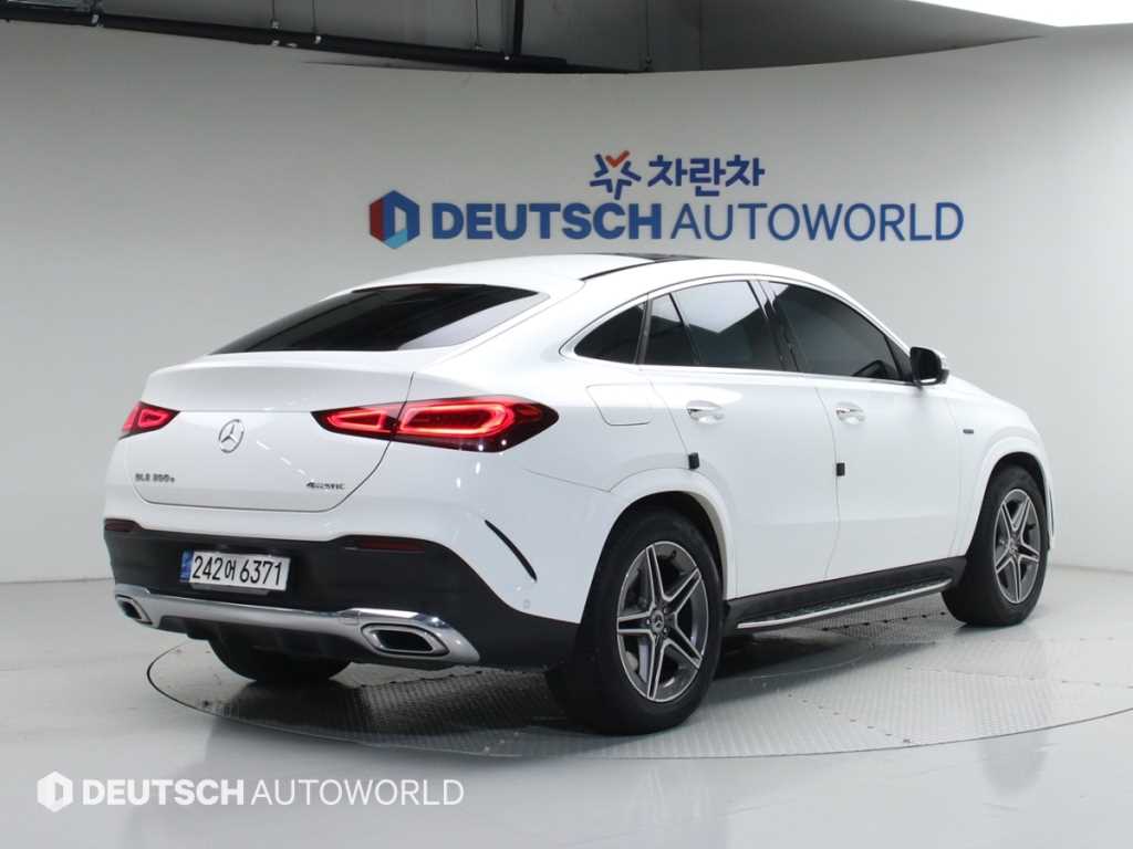 Mercedes Benz GLE Class - Vista 2