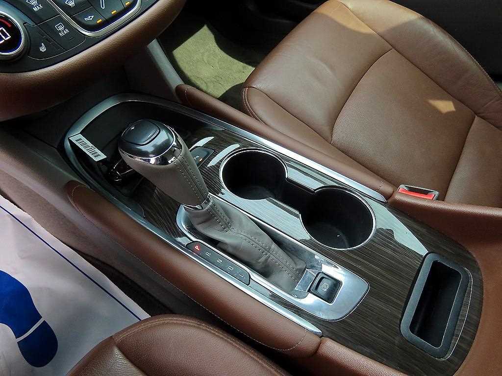 Chevrolet Malibu - Vista 10