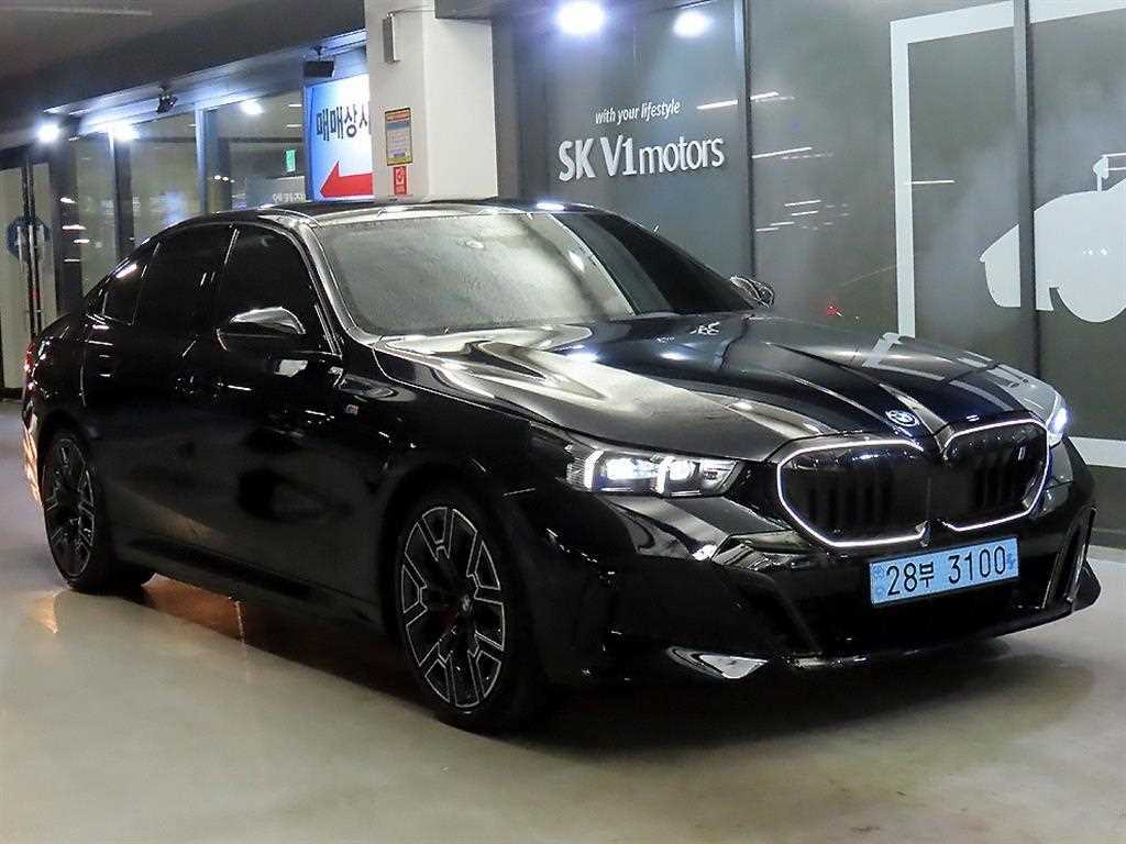 BMW i5 2025 Negro - Importación desde Corea - HF Imports Iquique - Foto 1