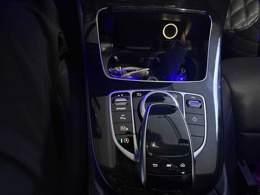 Mercedes Benz E class - Vista 12