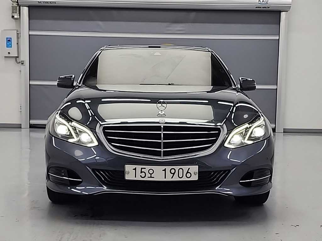 Mercedes Benz E class - Vista 2