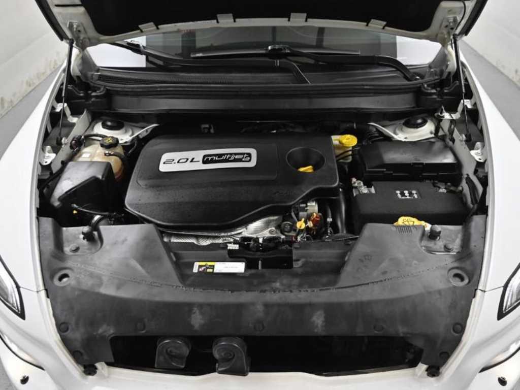 Jeep Cherokee - Vista 6