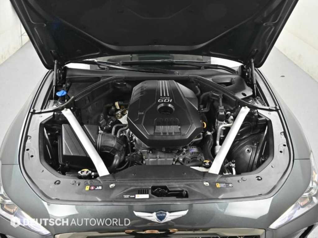 Genesis G70 - Vista 6