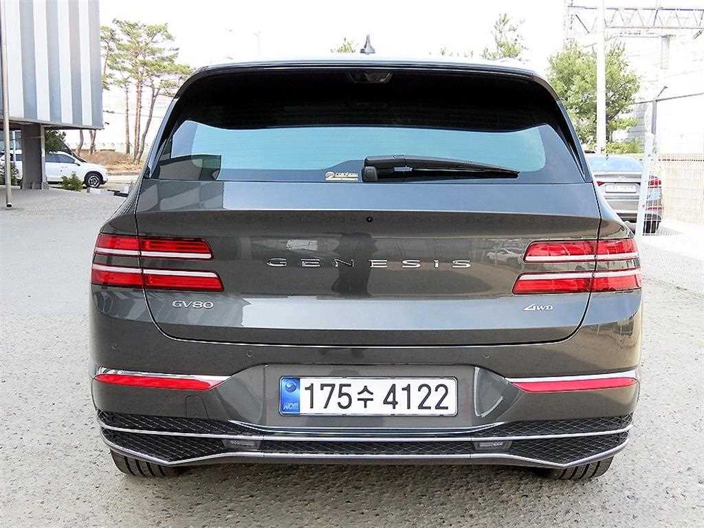 Genesis GV80 - Vista 4