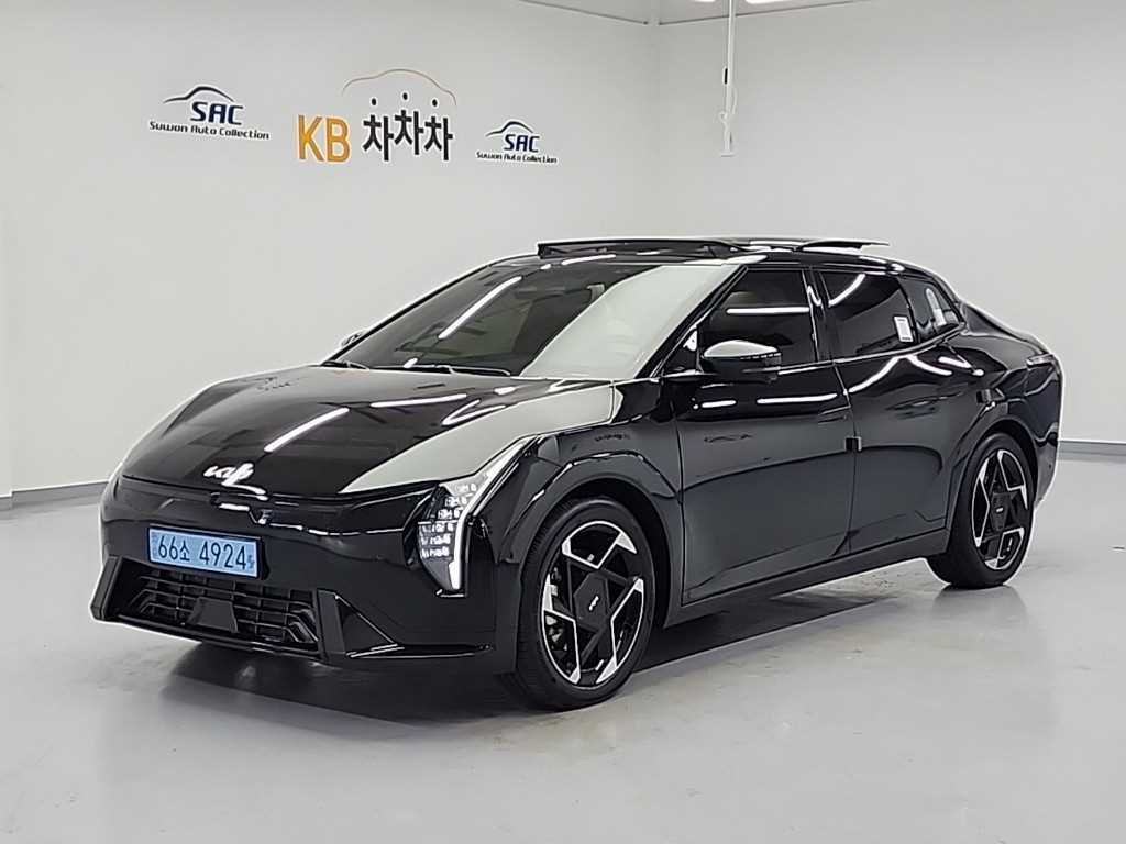 KIA EV4 2026 Negro - Importación desde Corea - HF Imports Iquique - Foto 1