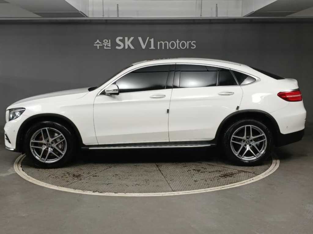 Mercedes Benz GLC Class - Vista 3