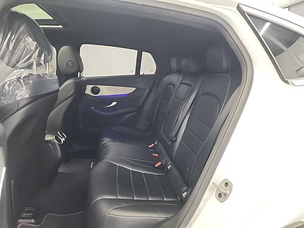 Mercedes Benz GLC Class - Vista 12