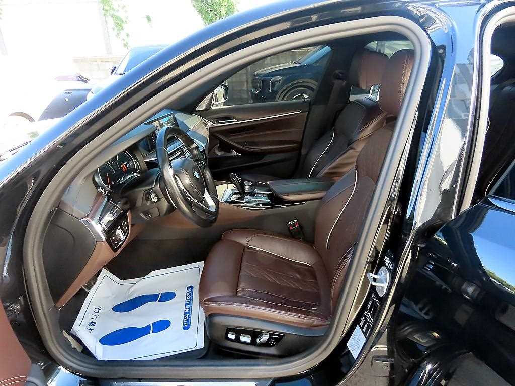 BMW 5 Series - Vista 5