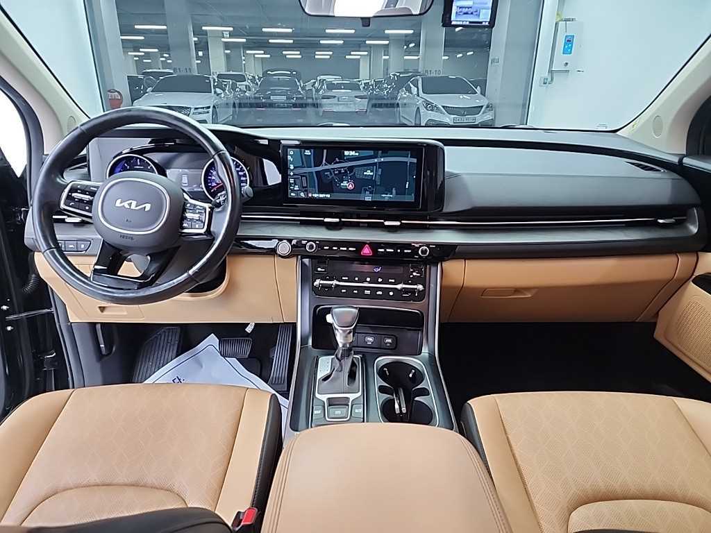 KIA Carnival - Vista 7