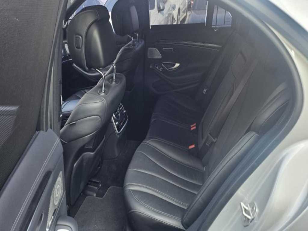 Mercedes Benz S Class - Vista 5