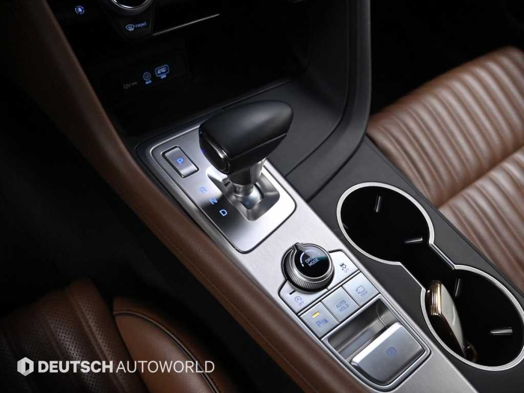 Genesis G70 - Vista 9