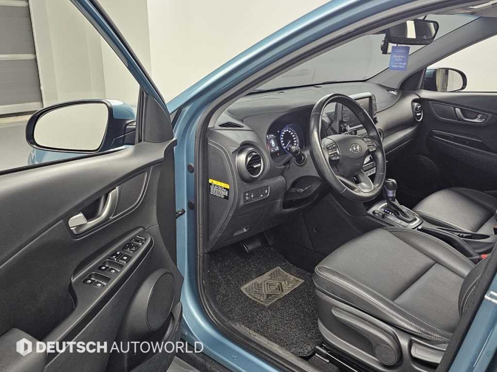 HYUNDAI Kona - Vista 11