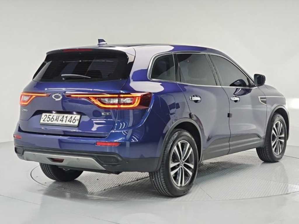 SAMSUNG QM6 - Vista 4