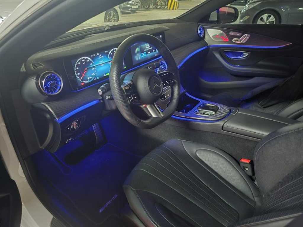 Mercedes Benz CLS Class - Vista 6