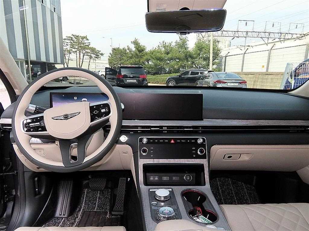 Genesis GV80 - Vista 7