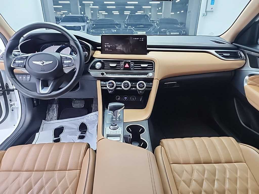 Genesis G70 - Vista 7