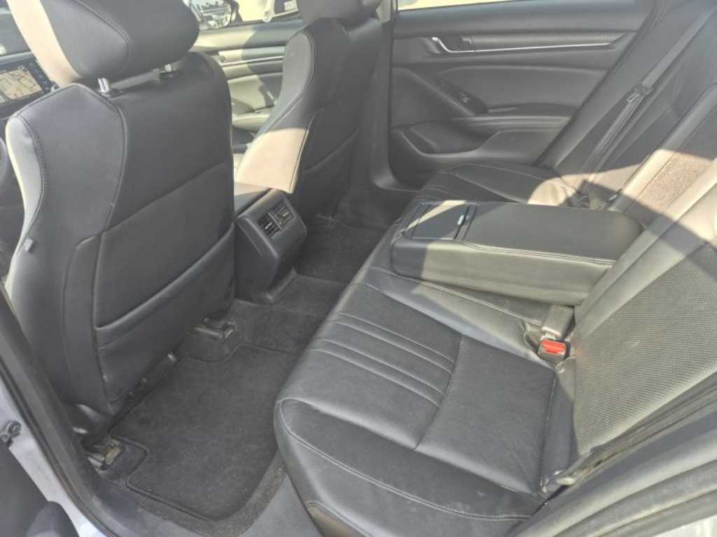 Honda Accord 2018 Plateado - Importación desde Corea - HF Imports Iquique - Foto 15