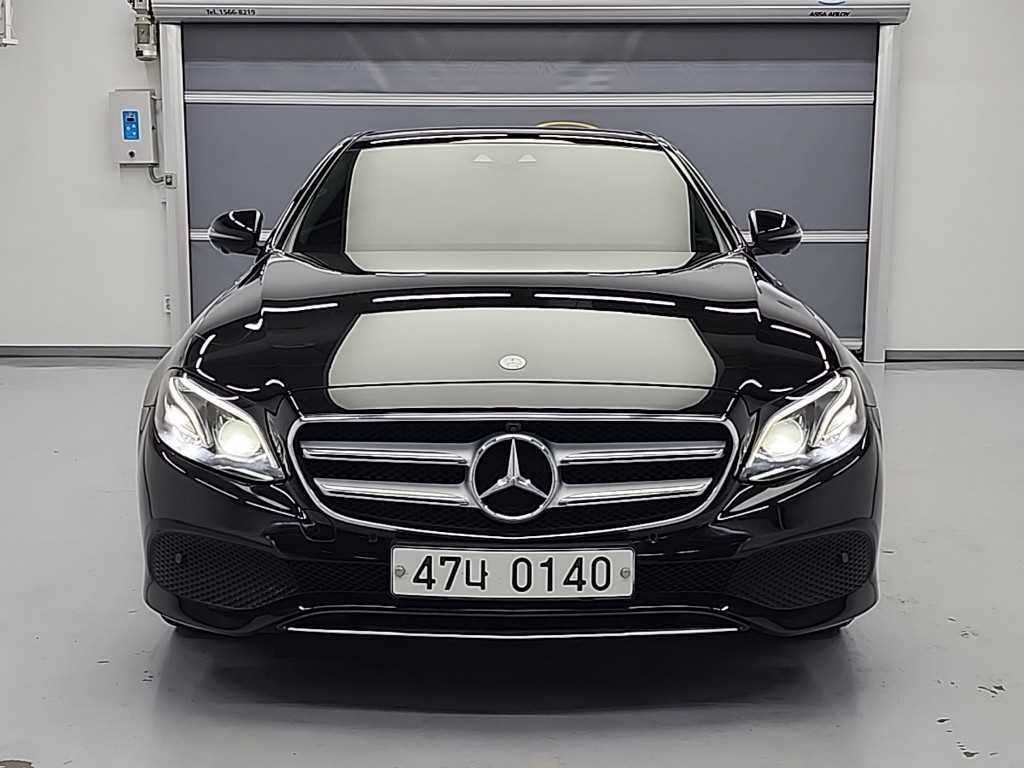 Mercedes Benz E class - Vista 2