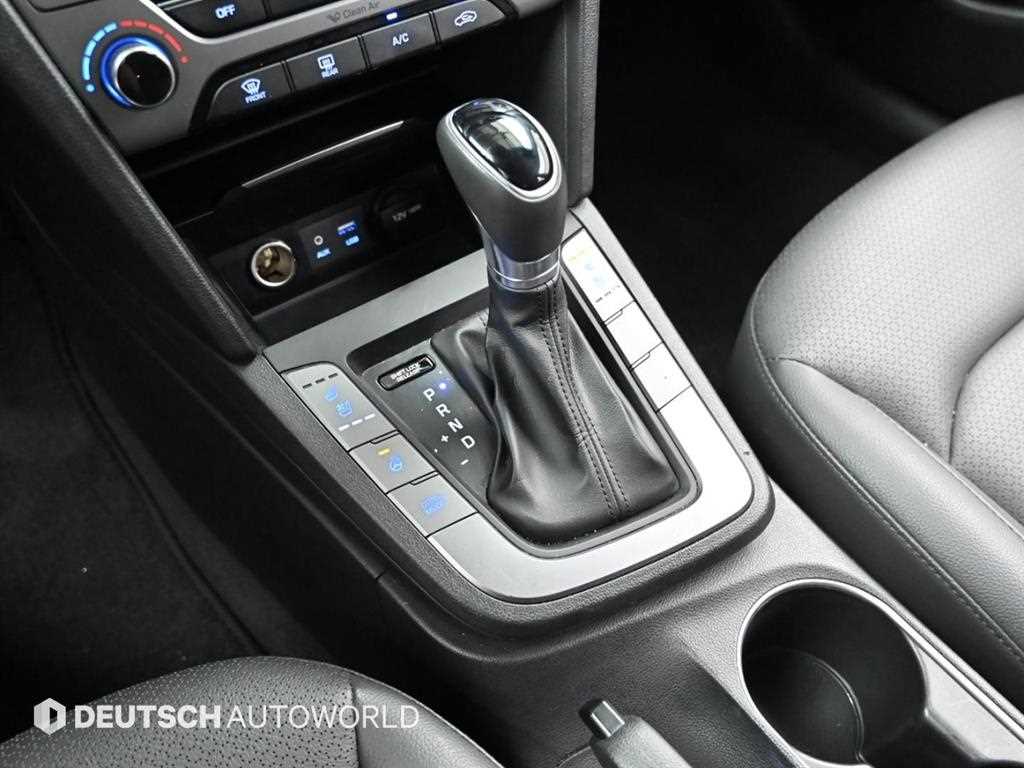 HYUNDAI Avante - Vista 9