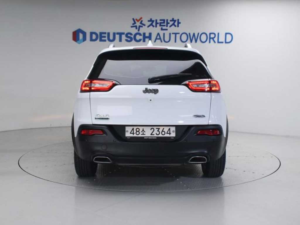 Jeep Cherokee - Vista 4