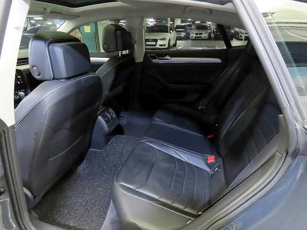 Volkswagen Arteon - Vista 7