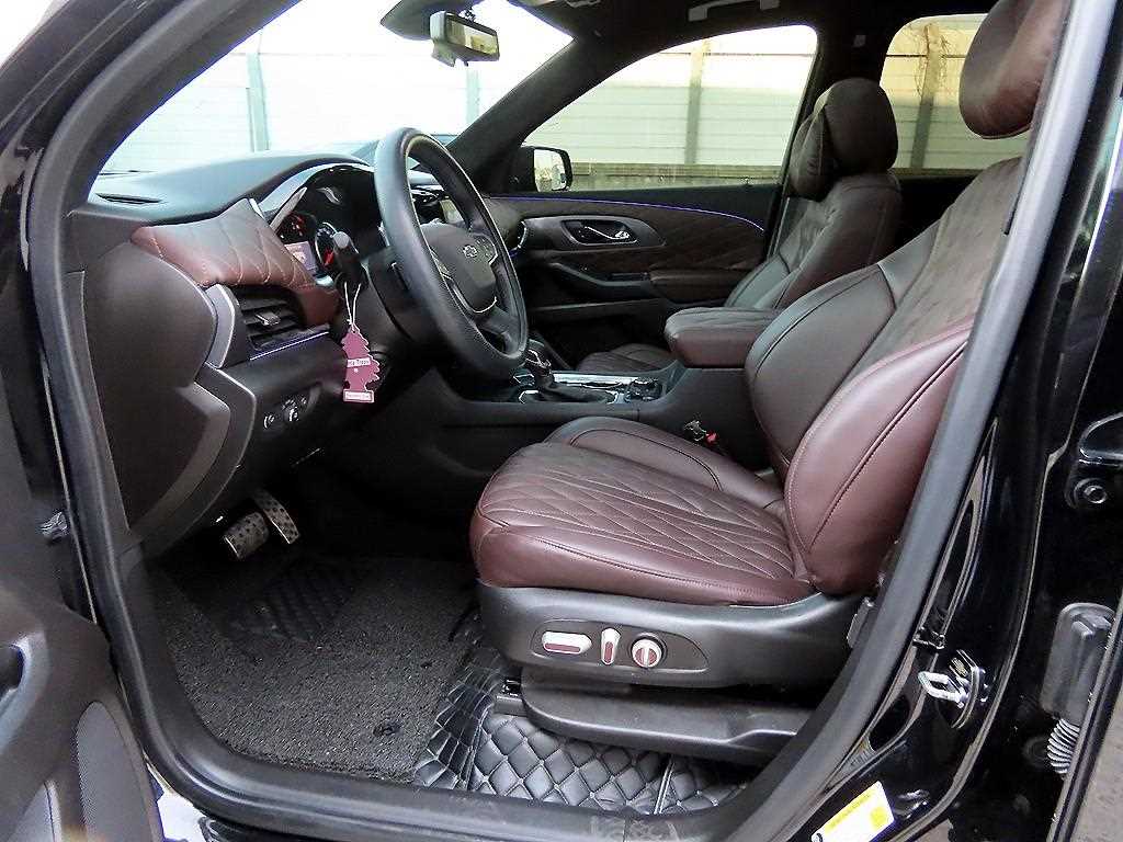 Chevrolet Travers - Vista 5