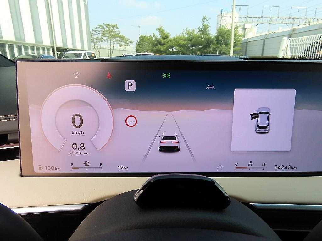 Genesis GV70 - Vista 9