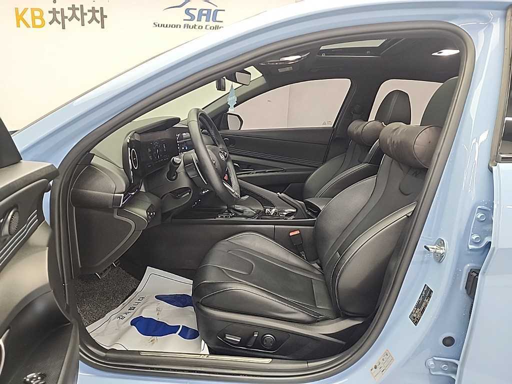 HYUNDAI Avante - Vista 11