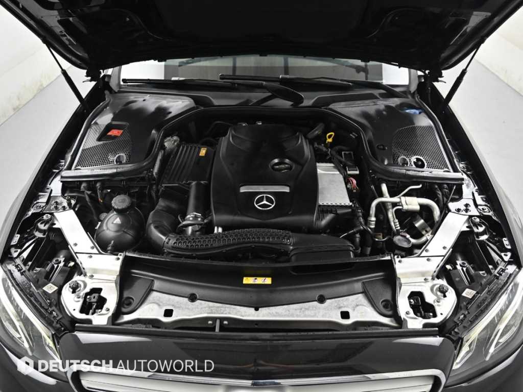 Mercedes Benz E class - Vista 6