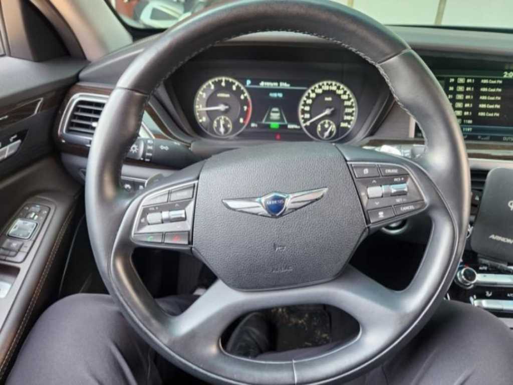 Genesis EQ900 - Vista 9