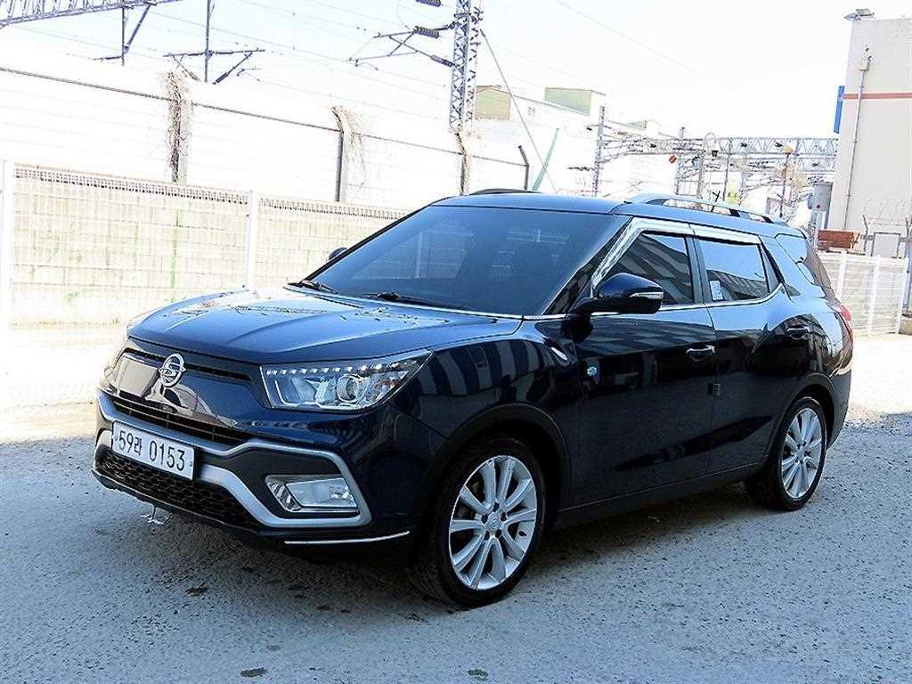 Ssangyong Tivoli - Vista 2