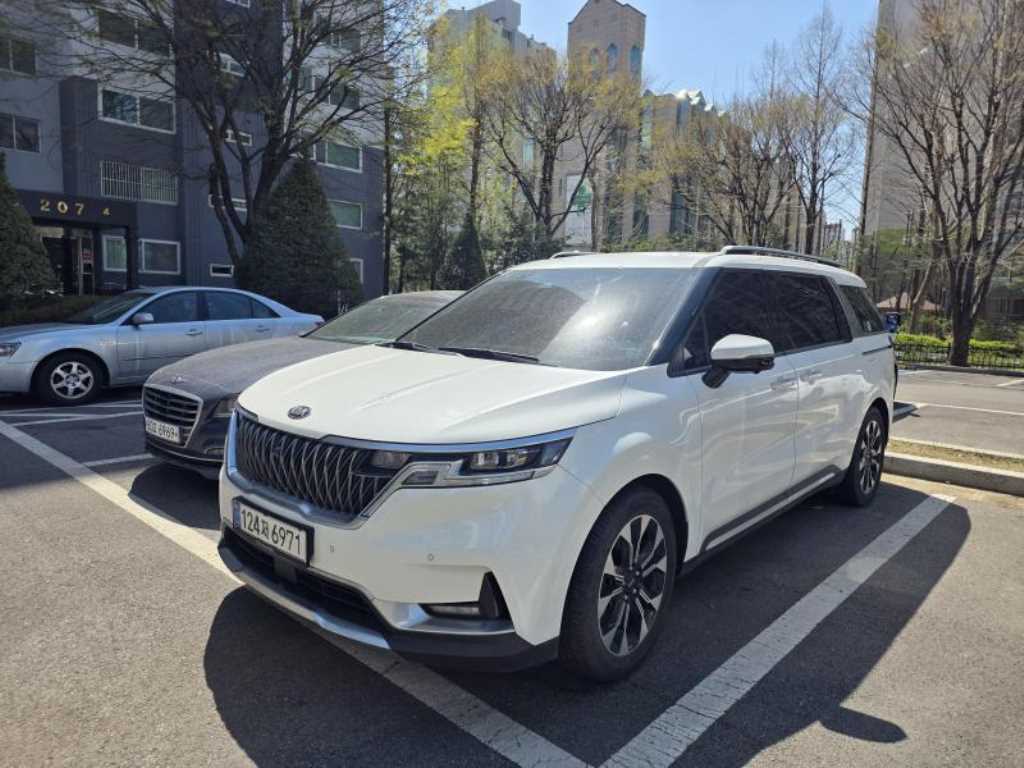 KIA Carnival - Vista 2