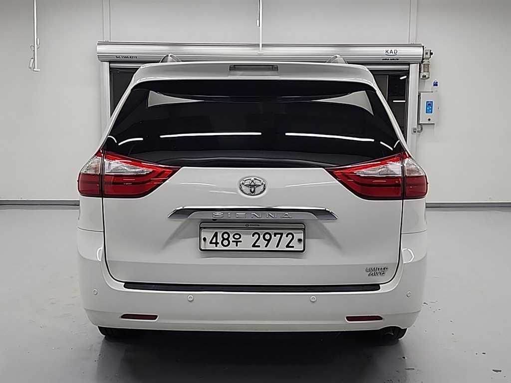 Toyota Siena - Vista 3
