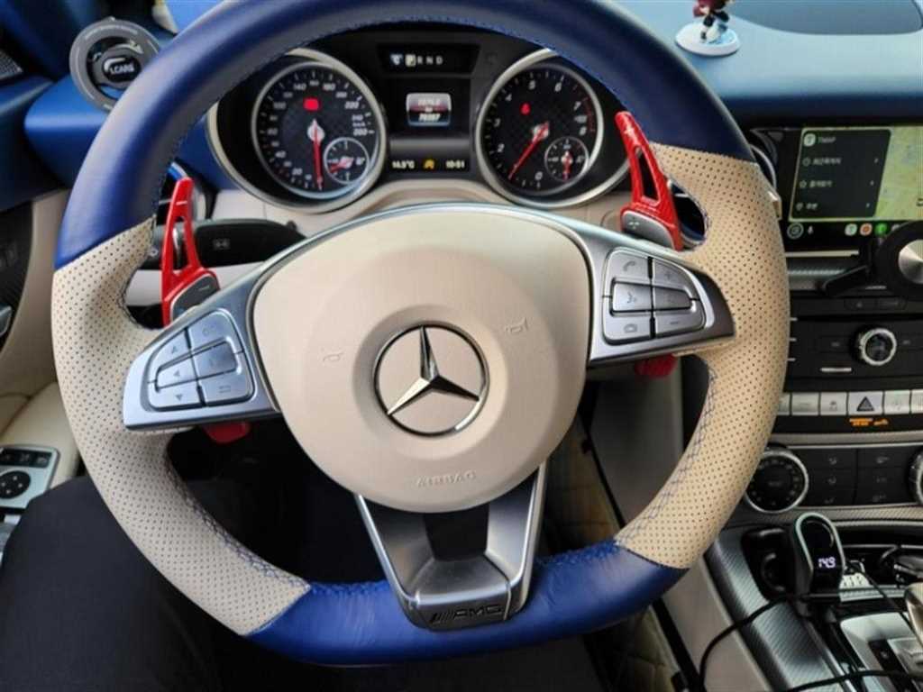 Mercedes Benz SLC Class - Vista 9