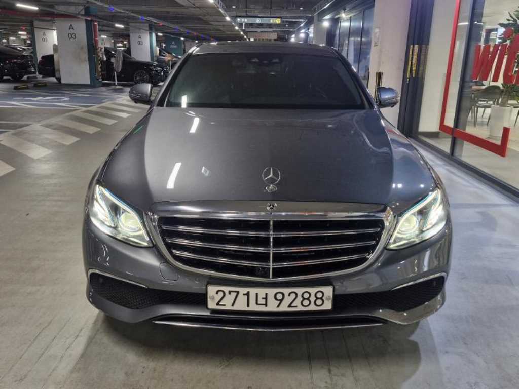 Mercedes Benz E class 2018 - Importación desde Corea - HF Imports Iquique - Foto 1
