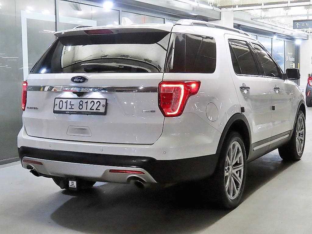 Ford Explorer - Vista 4