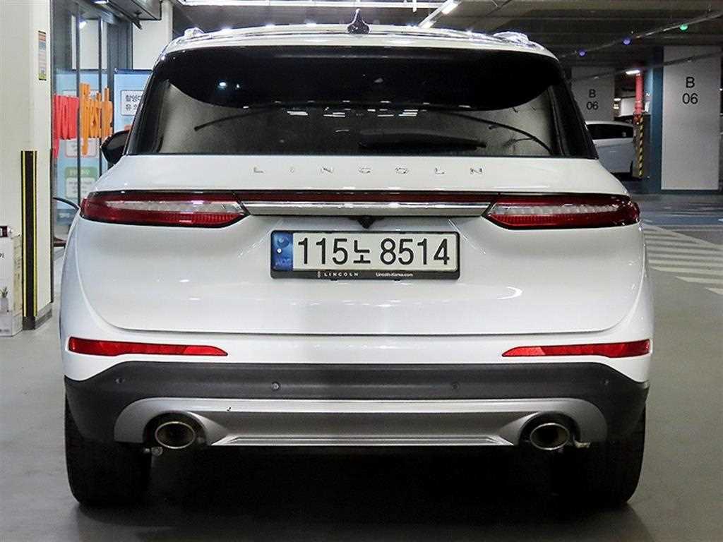 Lincoln Corsair - Vista 5