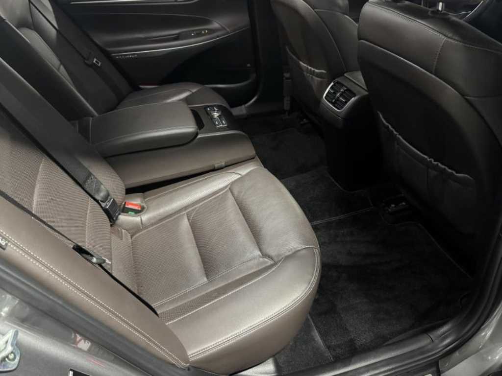 HYUNDAI Grandeur 2018 Gris - Importación desde Corea - HF Imports Iquique - Foto 18