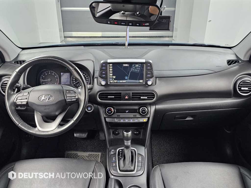 HYUNDAI Kona - Vista 7