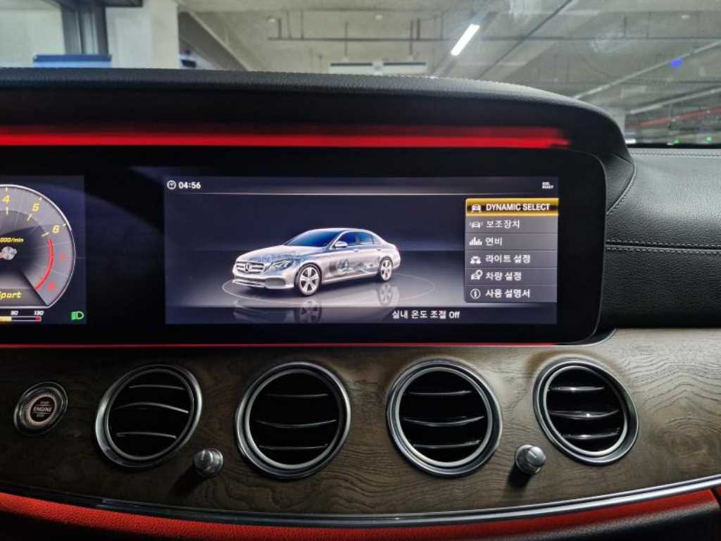 Mercedes Benz E class - Vista 10