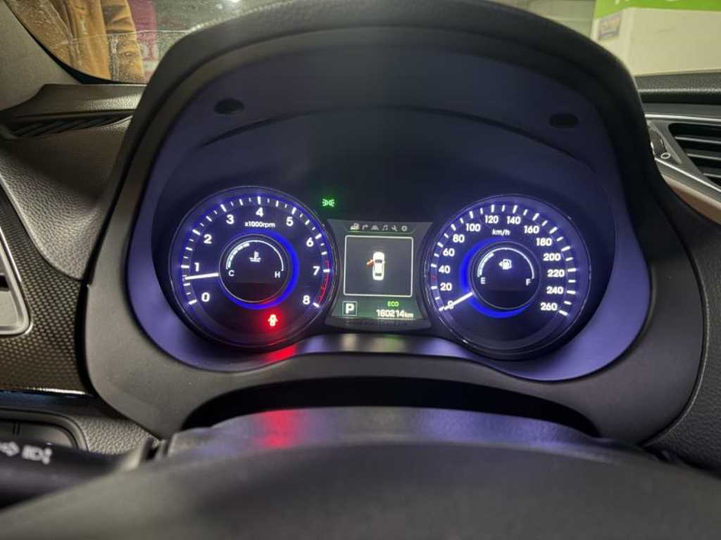 HYUNDAI Grandeur - Vista 7