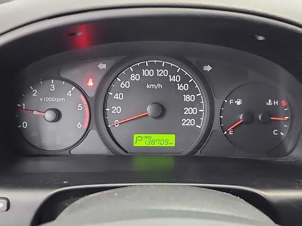 HYUNDAI Starex - Vista 6