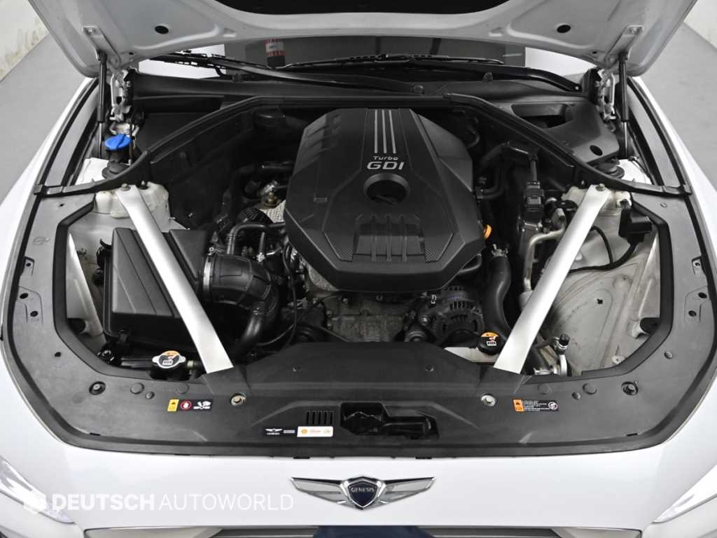 Genesis G70 - Vista 6